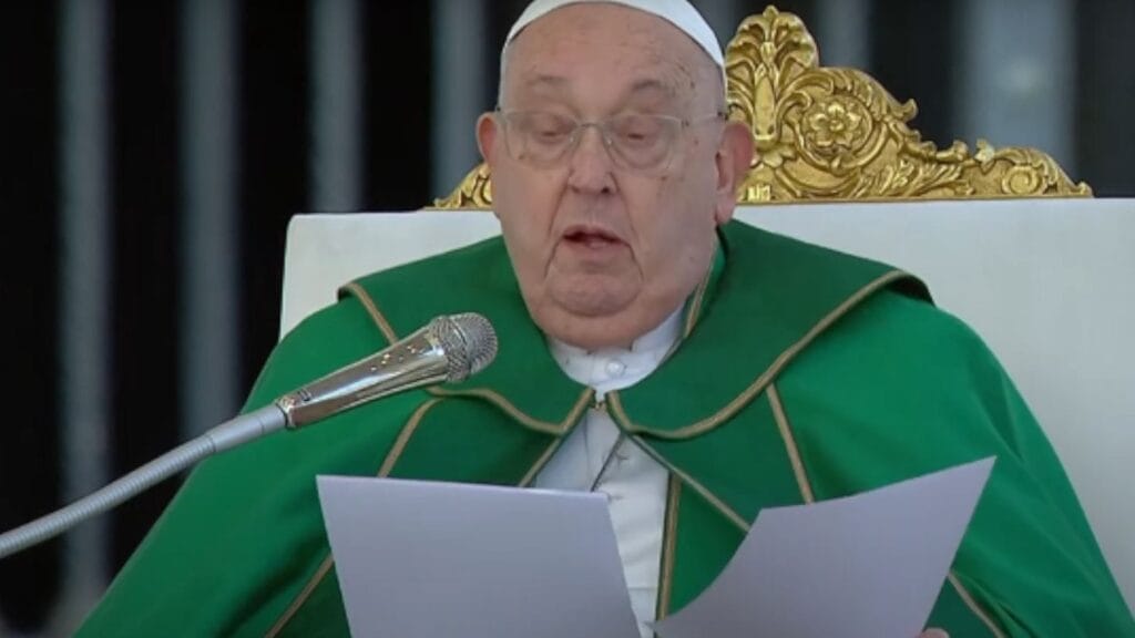 Preocupación por la salud del papa Francisco: es hospitalizado por complicaciones respiratorias