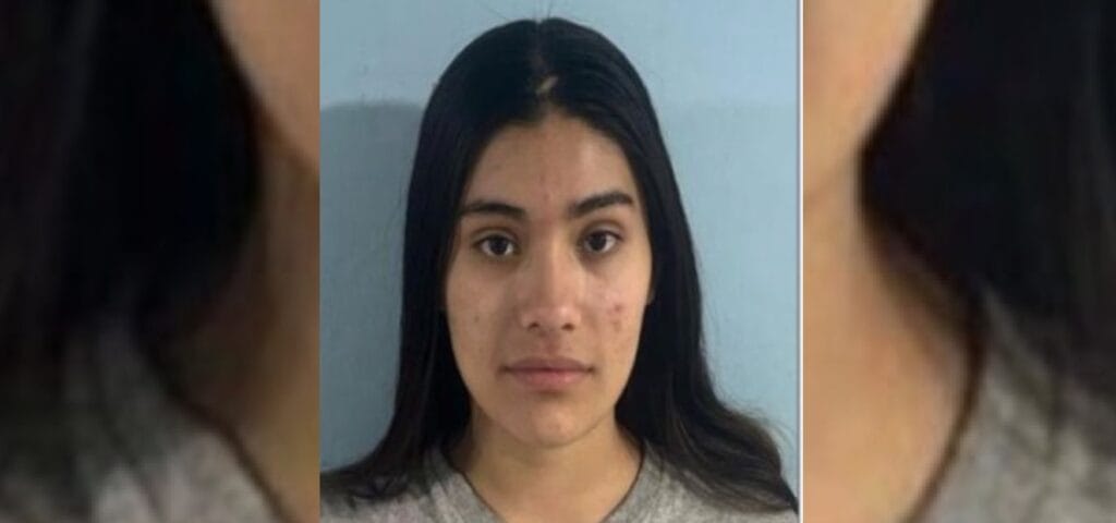La Fiscalía General del Estado activó una ficha de búsqueda para localizar a Debbie Ortíz, una adolescente de 16 años