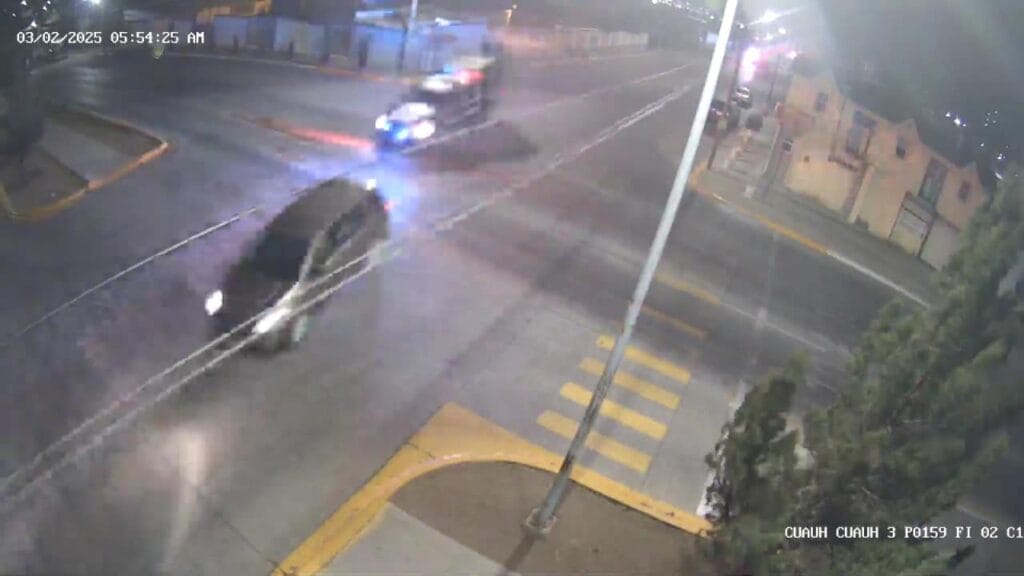 Detienen a hombre y recuperan vehículo robado tras persecución en la carretera Cuauhtémoc-Yécora