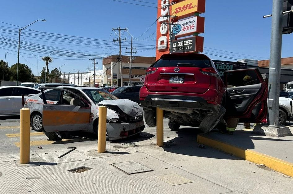 Otra persona también resultó lesionada y fue trasladada a un hospital en Ciudad Juárez