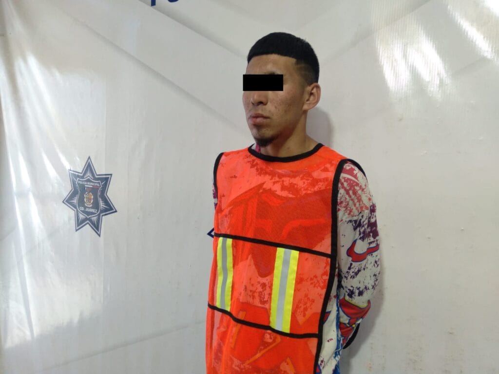 Uno de ellos disparó a policías y fue detenido herido; viajaban en vehículos robados, entre ellos una Cadillac Escalade