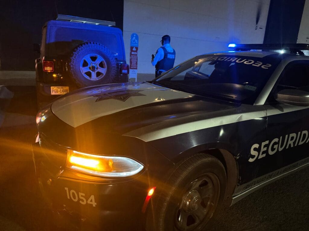 Unidad de Coordinación Vial encabeza la inspección en estacionamiento del centro comercial