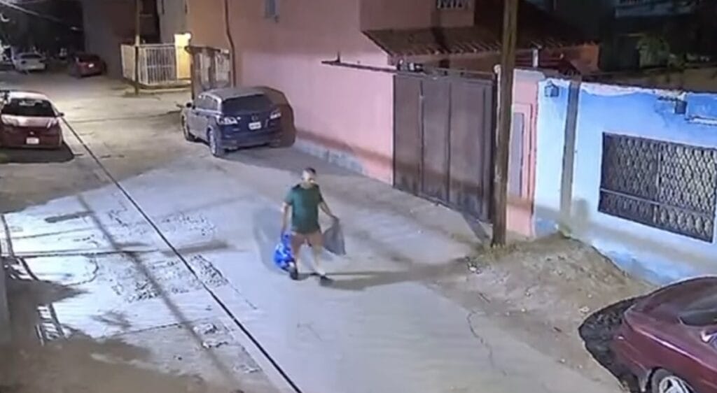 El incidente fue grabado por testigos y generó indignación entre los vecinos; exigen sanciones